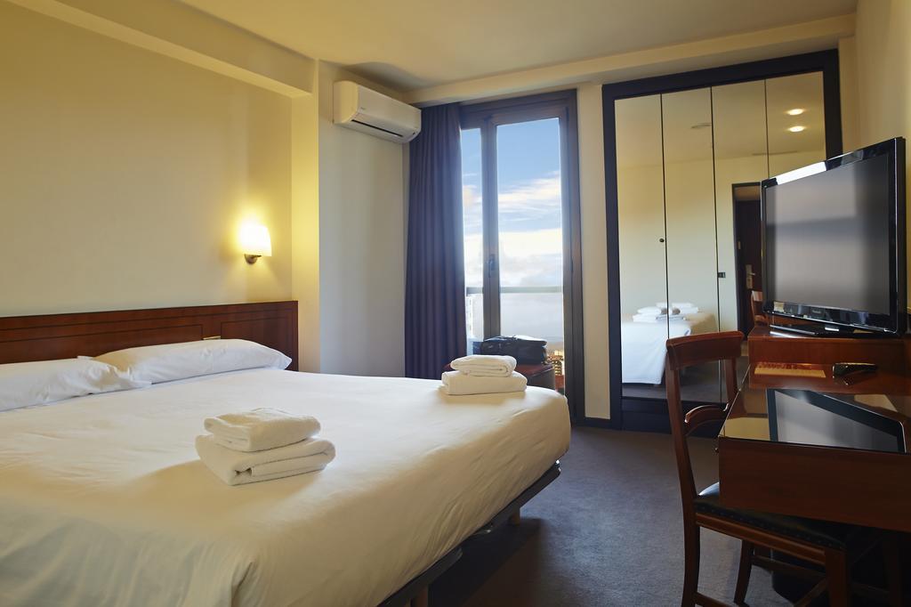 New Hotel Oviedo Dış mekan fotoğraf